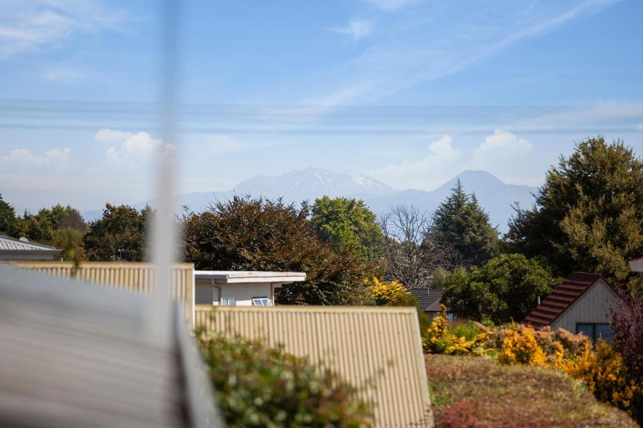Lake Vista At Two Mile Bay- Taupo Central Home المظهر الخارجي الصورة